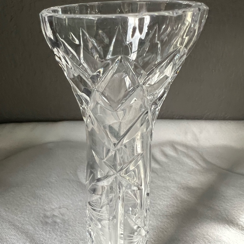 vintage Bohemian cut crystal bud vase. - Picture 4 of 10